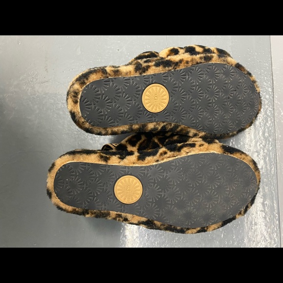 Leopard Ugg Slippers - Picture 3 of 4